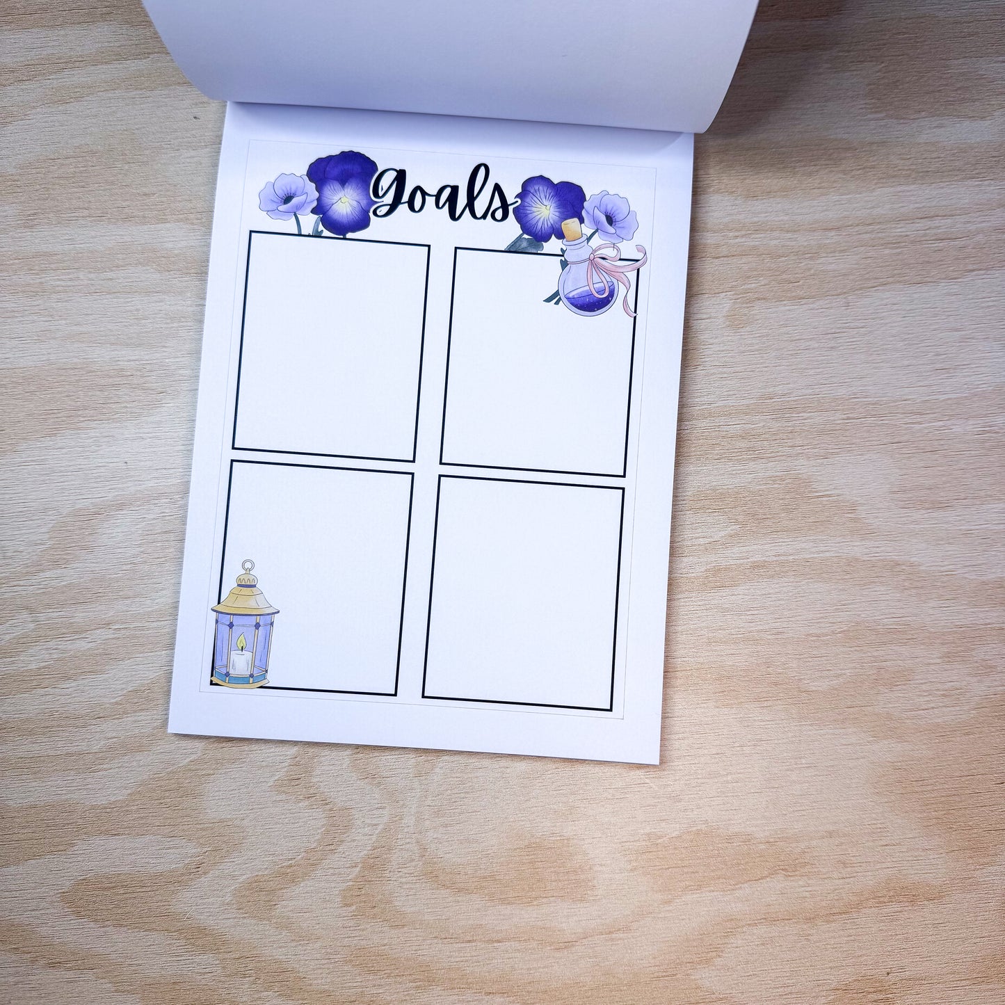 A Midsummer Night's Dream Moments & Moods Book